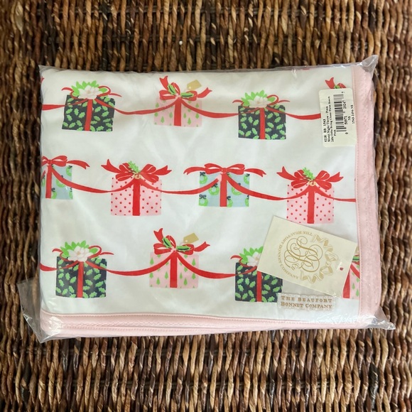 TBBC Throw Blanket Gifts Bring Cheer Print / Palm Beach Pink Trim